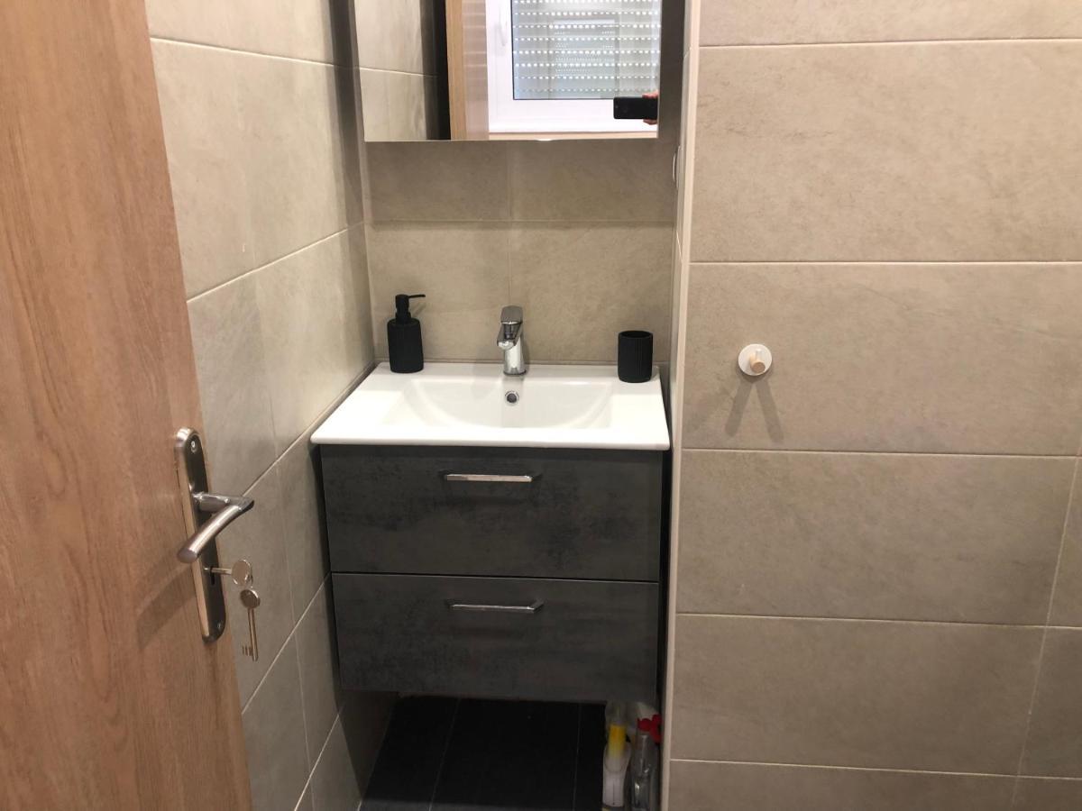 Royal Red Suite No 1, Piraeus Port Zewnętrze zdjęcie